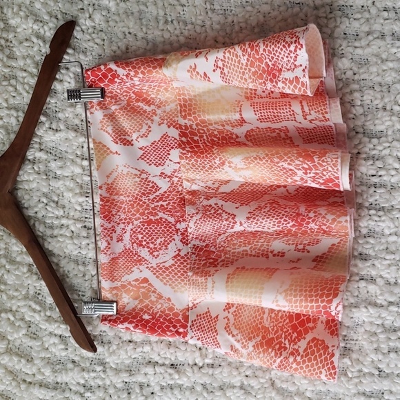 Victoria's secret orange and red snake print skirt swim material medium - Picture 7 of 7